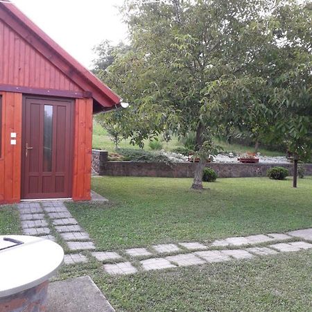 Mátyás Apartman Tard Exterior foto